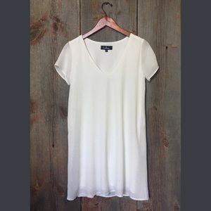 Lulu’s Freestyle White Shift Dress